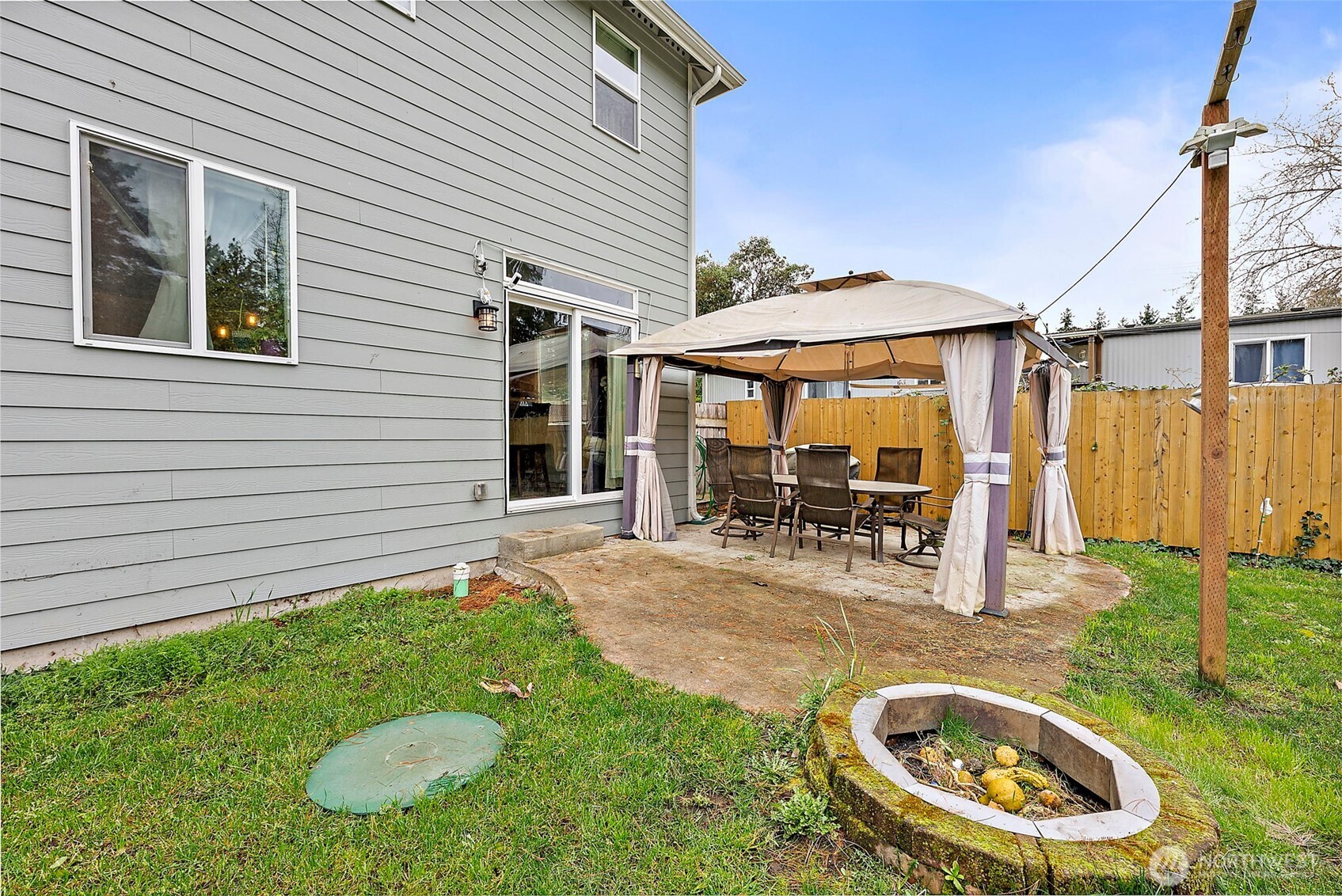 2806 NE Bowen Street , Bremerton, WA 98310-5413