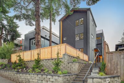 7341 California Avenue SW #B, Seattle, WA 98136