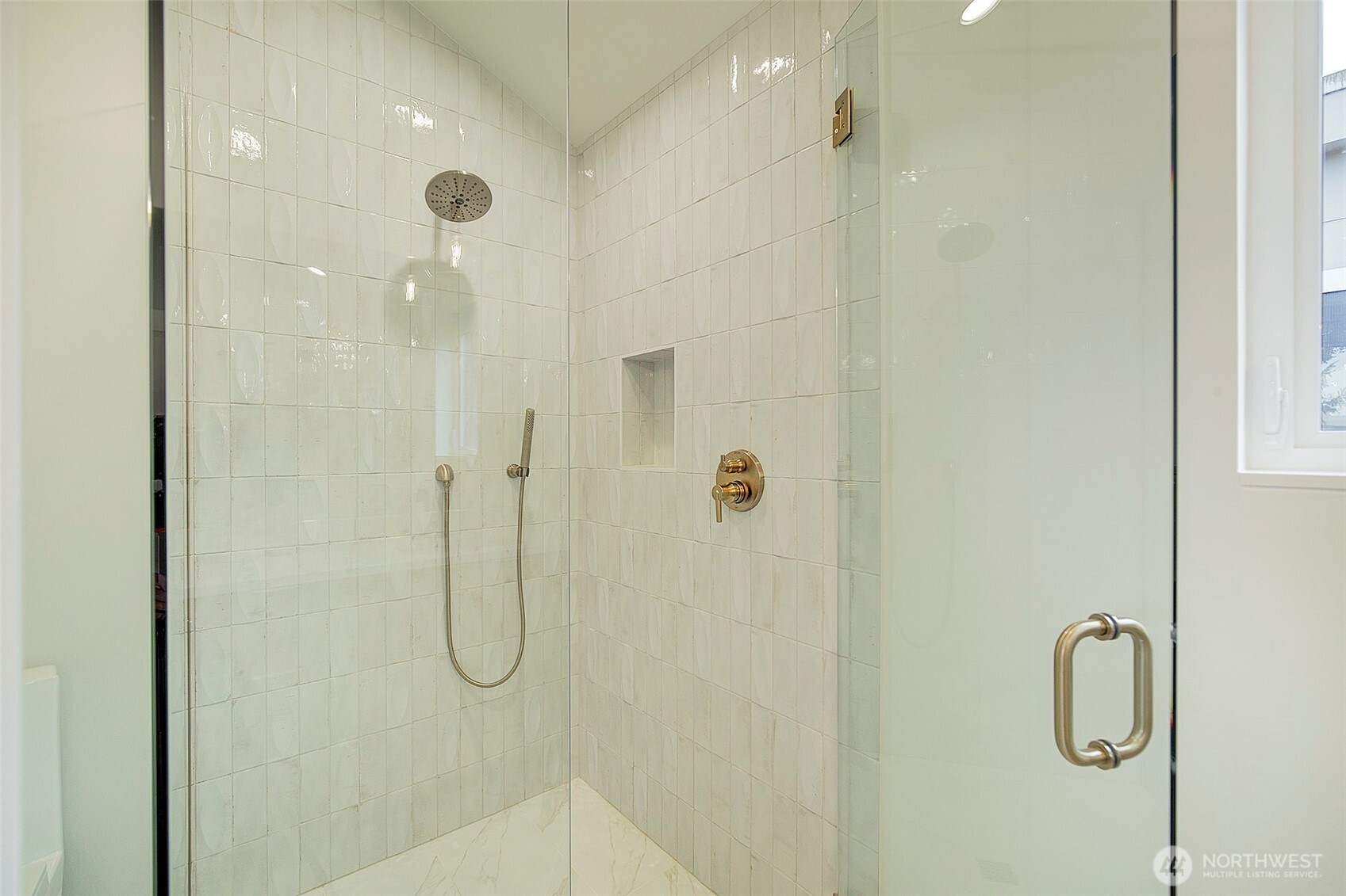 7341 California Avenue SW #B, Seattle, WA 98136