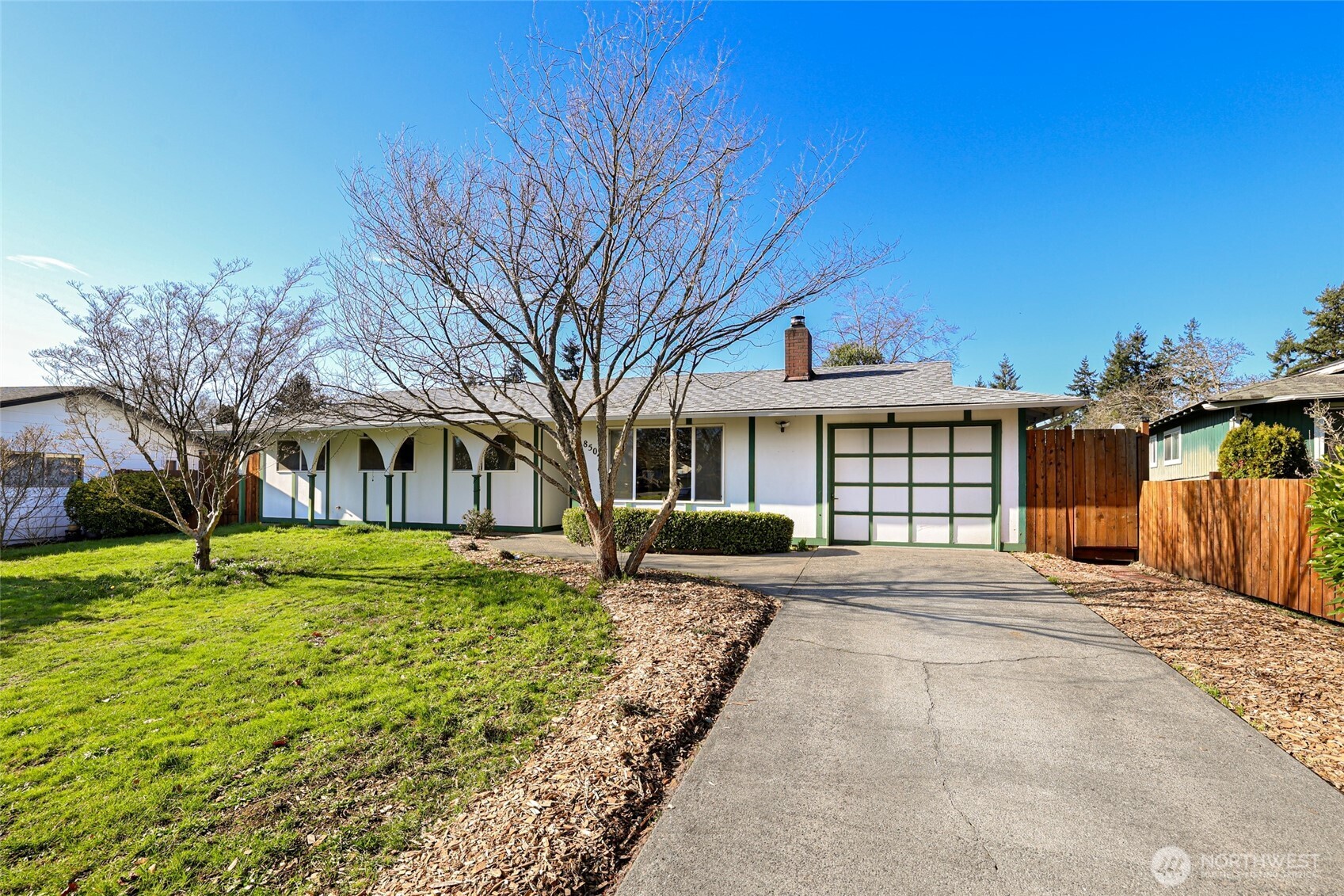 8504 Quinault Drive NE, Olympia, WA 98516