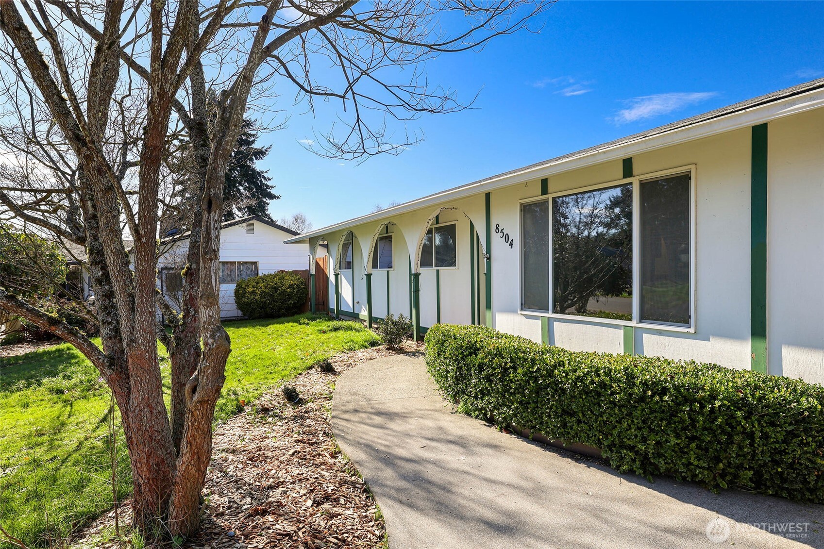 8504 Quinault Drive NE, Olympia, WA 98516