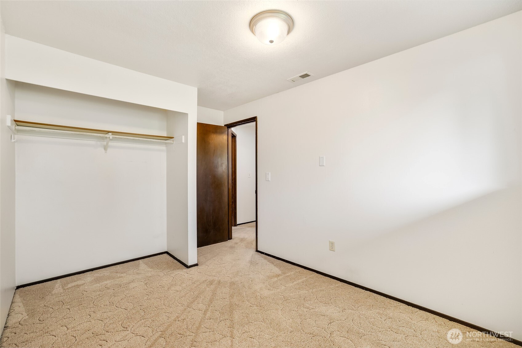 8504 Quinault Drive NE, Olympia, WA 98516