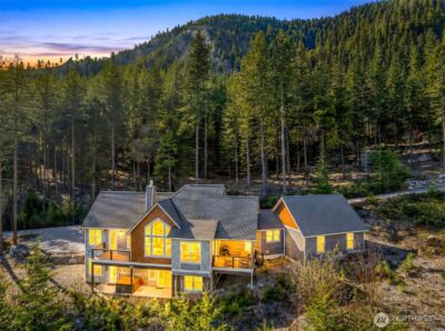 6827 Forest Ridge Drive , Wenatchee, WA 98801