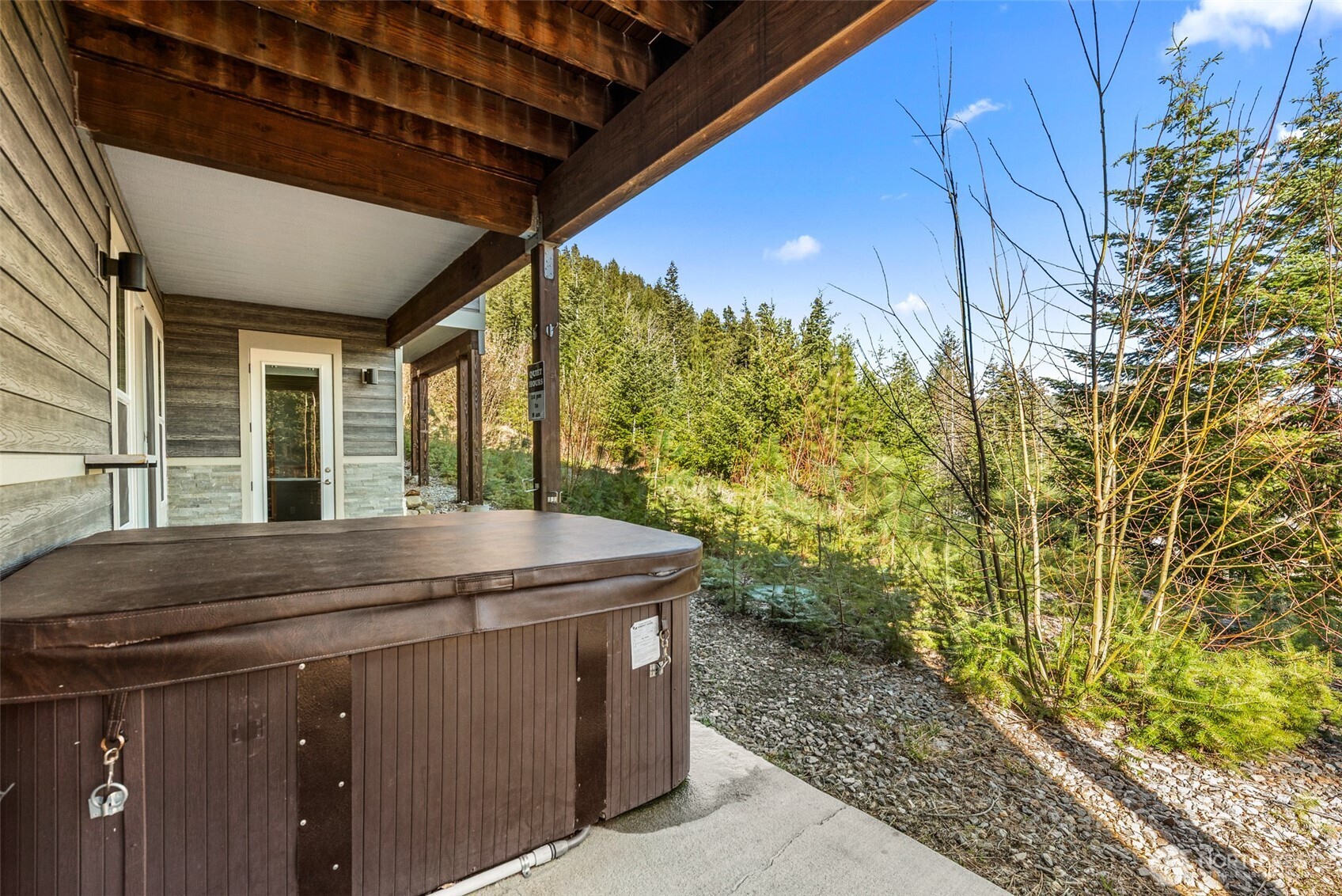 6827 Forest Ridge Drive , Wenatchee, WA 98801