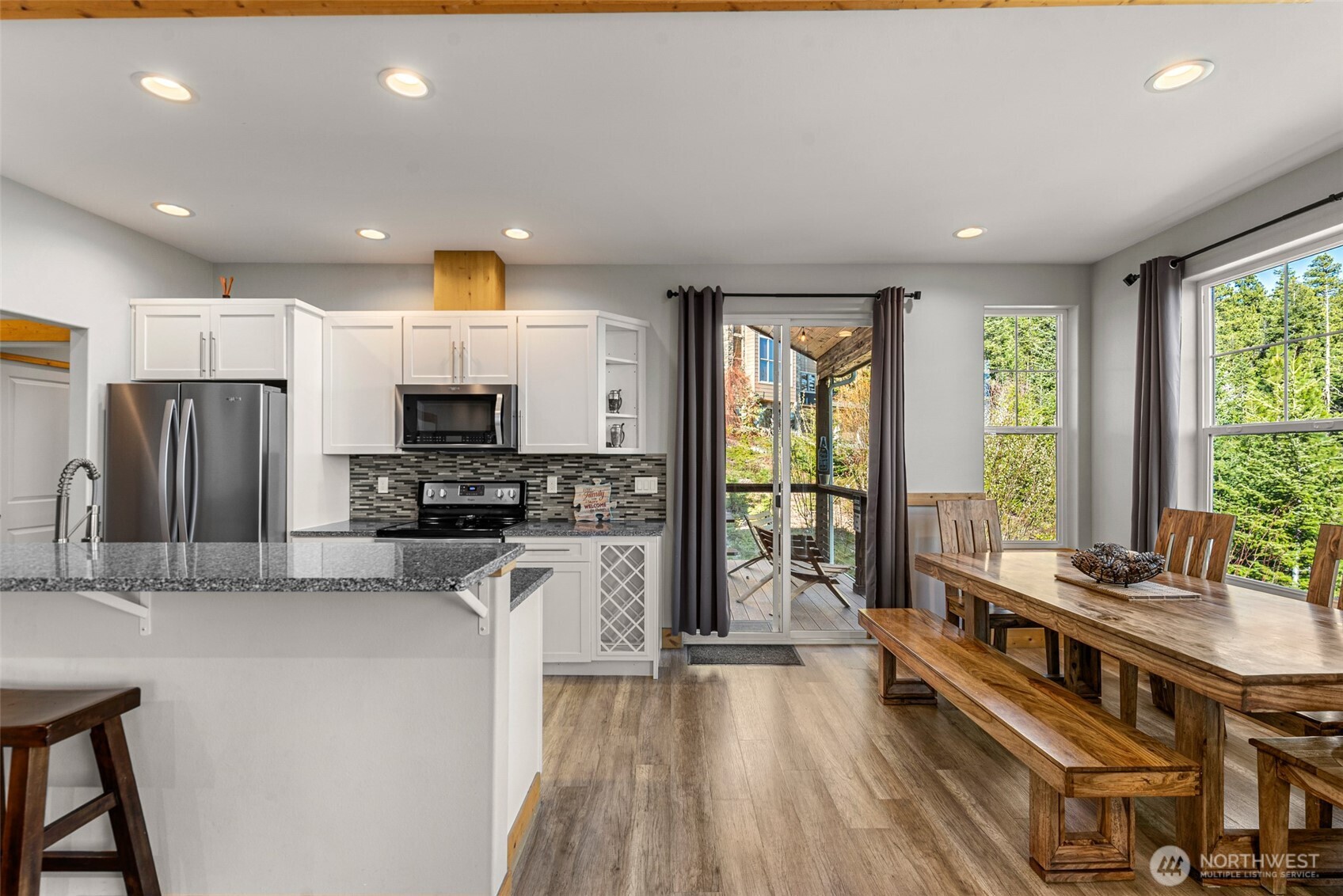 6827 Forest Ridge Drive , Wenatchee, WA 98801