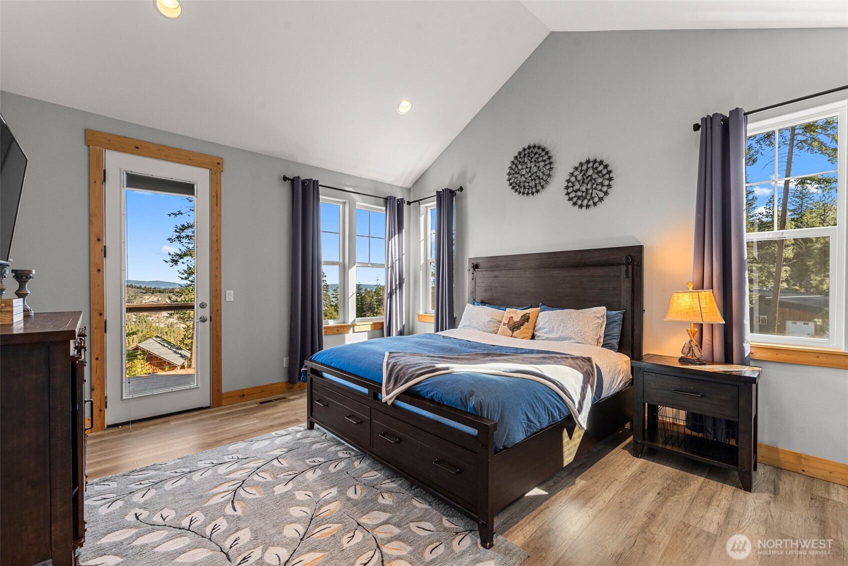 6827 Forest Ridge Drive , Wenatchee, WA 98801