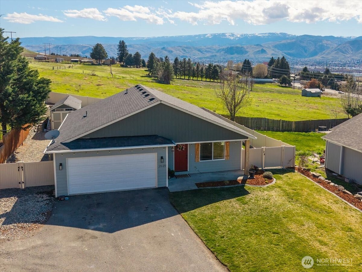 3949 NE Vista Del Rey Drive , East Wenatchee, WA 98802