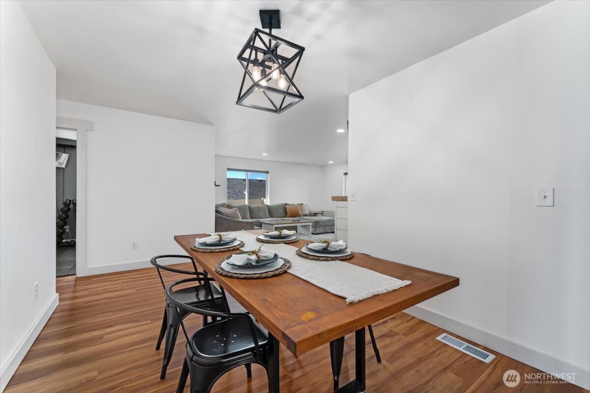 3949 NE Vista Del Rey Drive , East Wenatchee, WA 98802