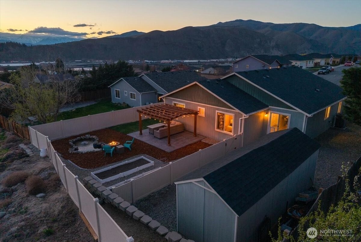 3949 NE Vista Del Rey Drive , East Wenatchee, WA 98802