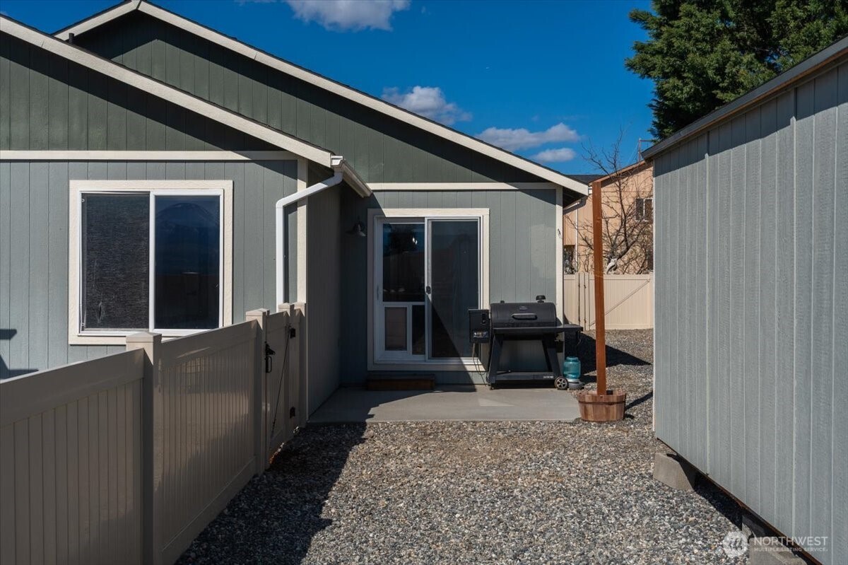 3949 NE Vista Del Rey Drive , East Wenatchee, WA 98802