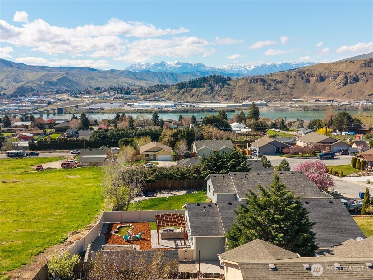 3949 NE Vista Del Rey Drive , East Wenatchee, WA 98802