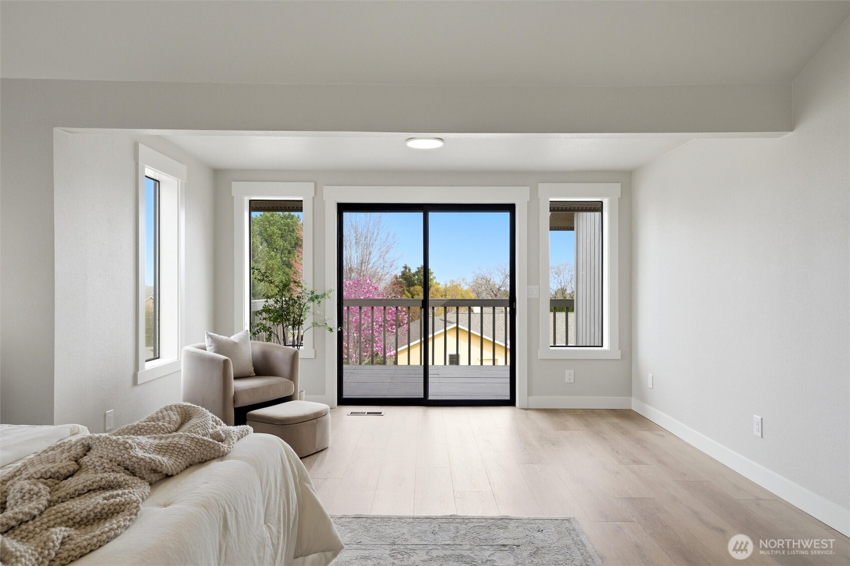 4001 S Olson Pl , Kennewick, WA 99337