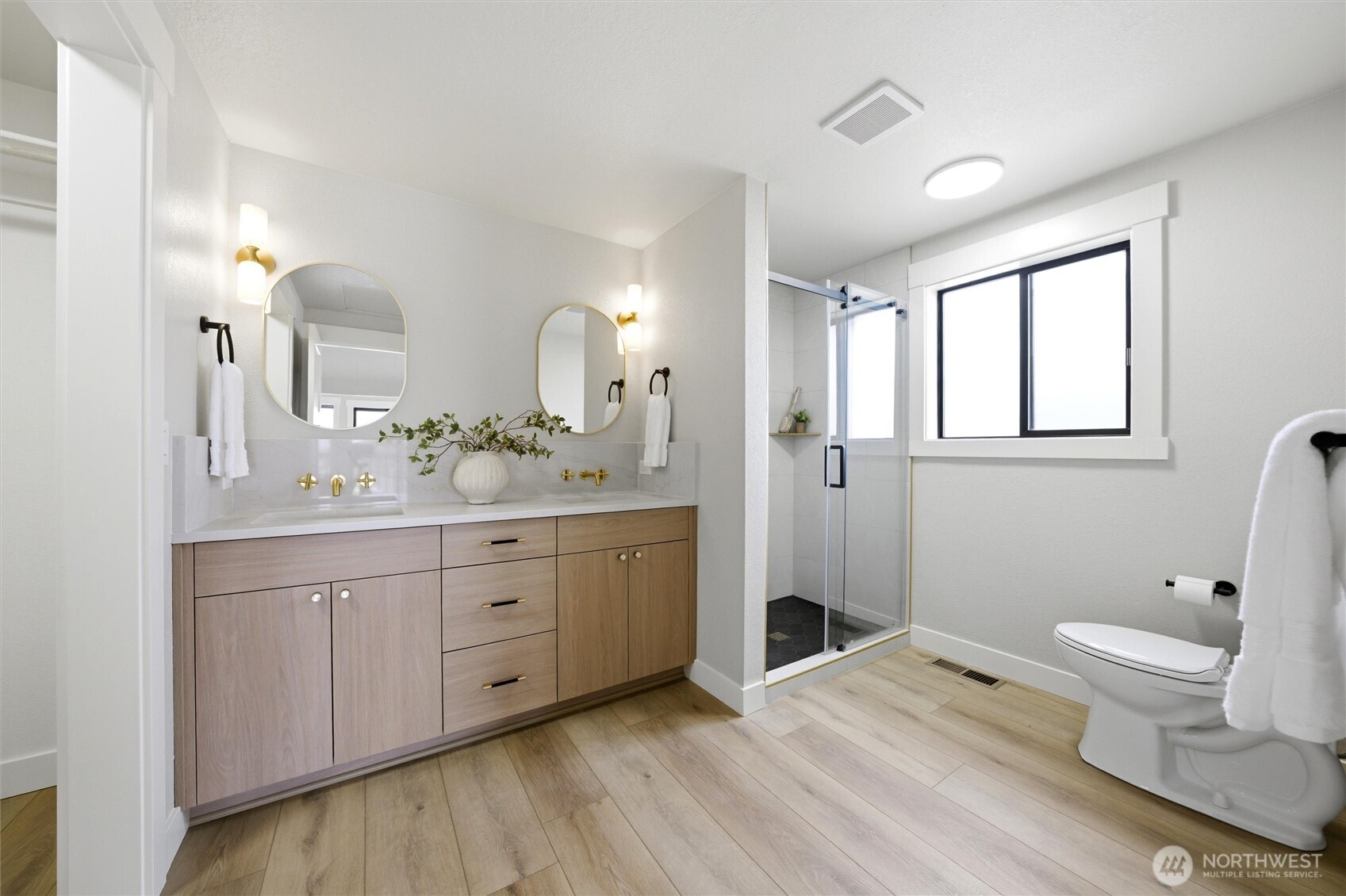 4001 S Olson Pl , Kennewick, WA 99337