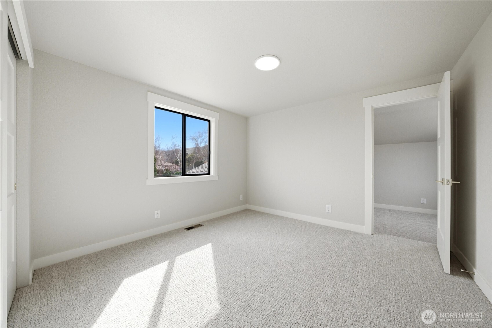 4001 S Olson Pl , Kennewick, WA 99337