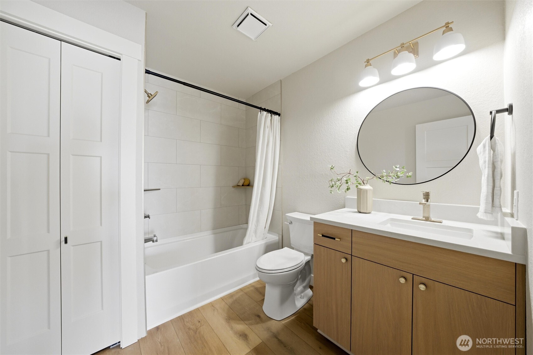 4001 S Olson Pl , Kennewick, WA 99337