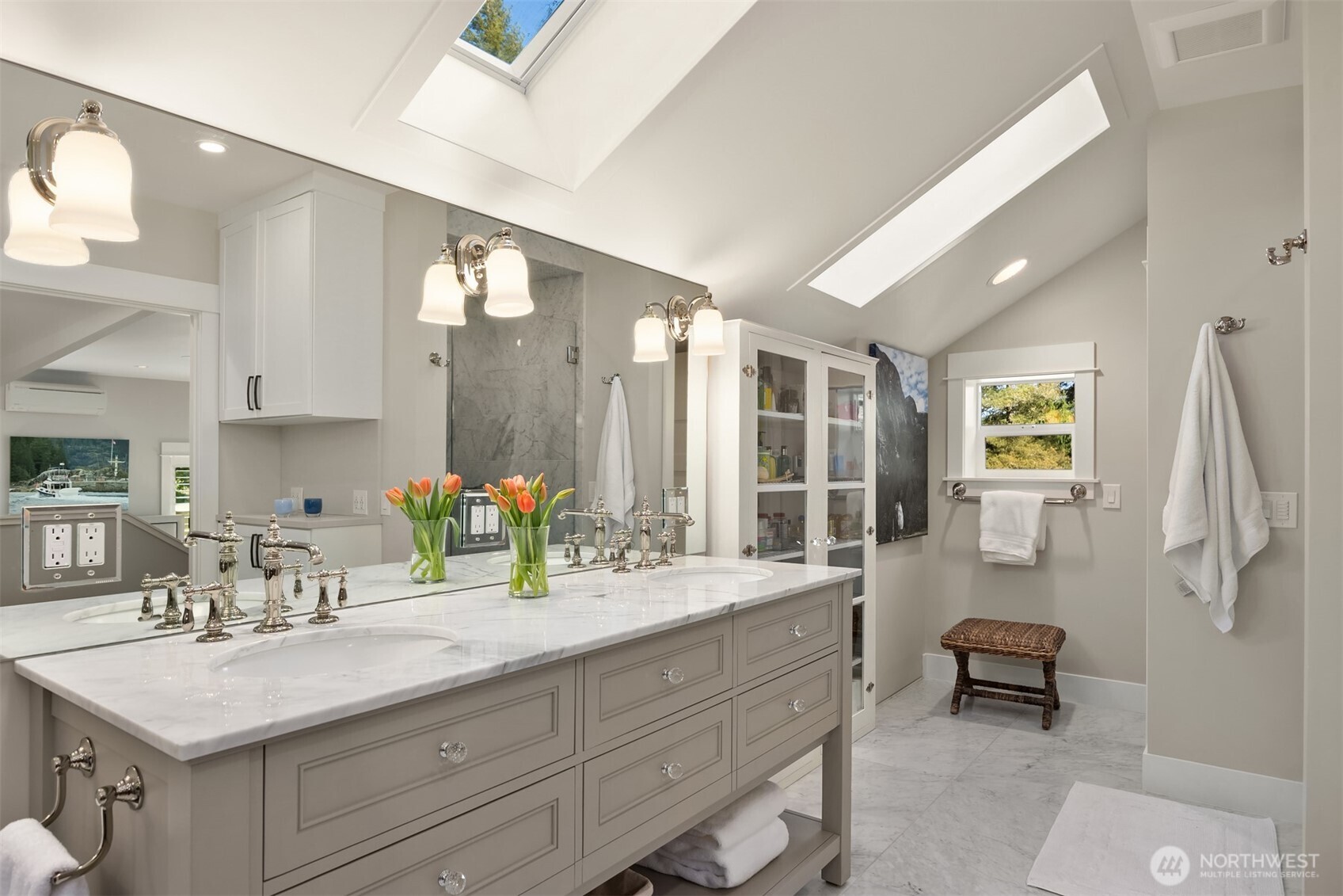 5057 NE Hazelnut Way , Kingston, WA 98346