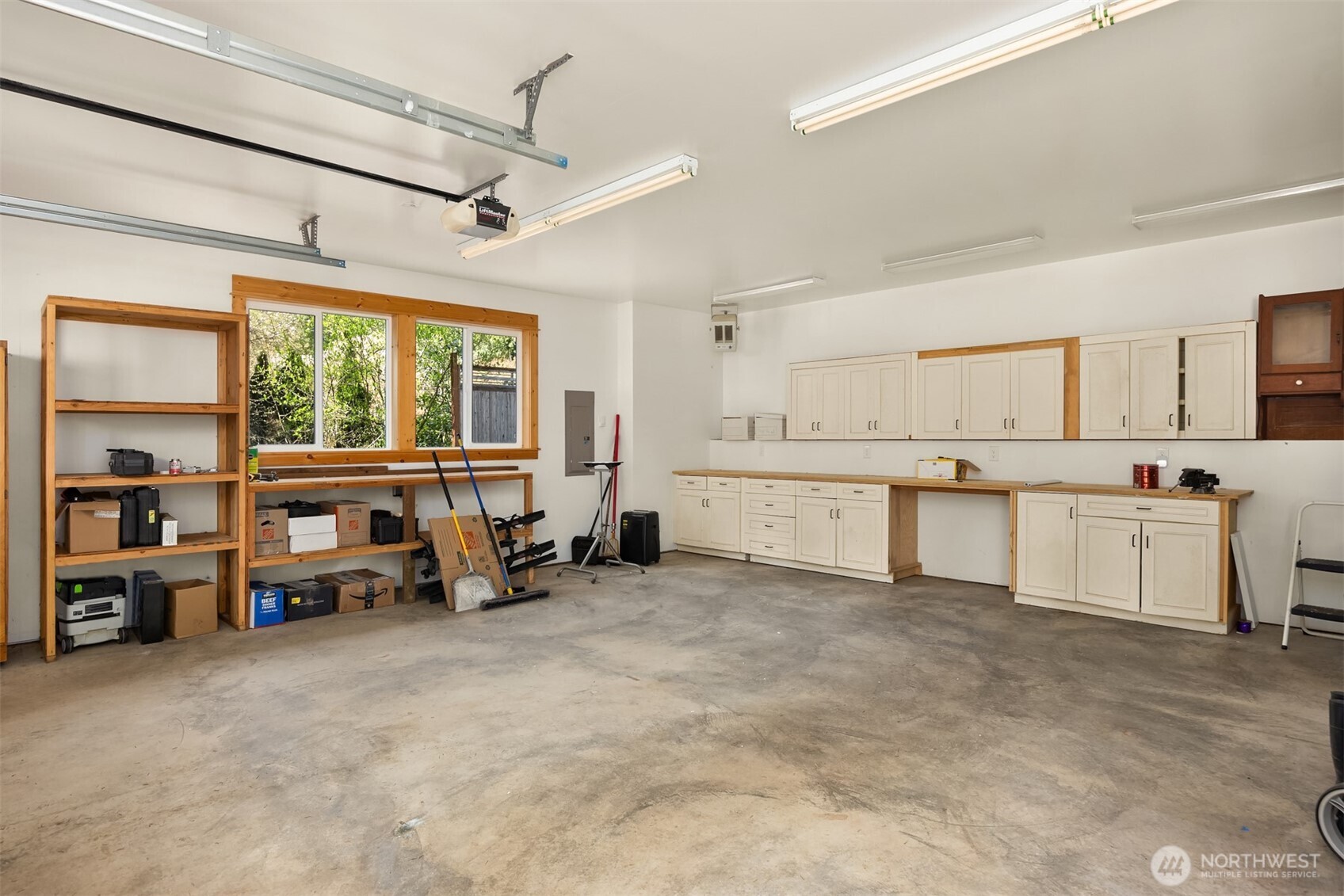 5057 NE Hazelnut Way , Kingston, WA 98346