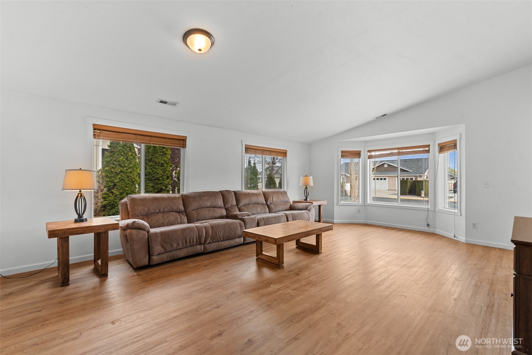 715 NE Hilltop Avenue , Quincy, WA 98848