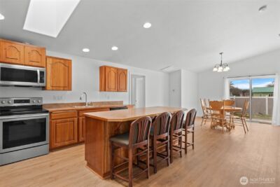 715 NE Hilltop Avenue , Quincy, WA 98848