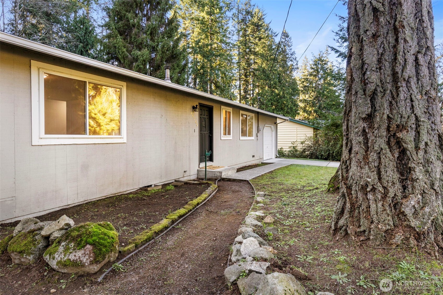 26763 Border Way NE, Kingston, WA 98346