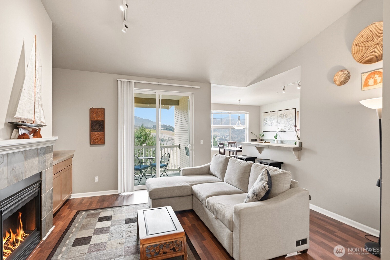 23420 SE Black Nugget Road #F302, Issaquah, WA 98029-6914