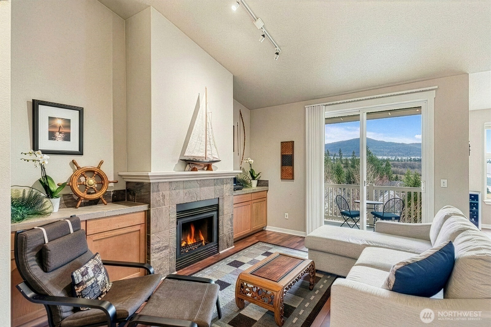 23420 SE Black Nugget Road #F302, Issaquah, WA 98029-6914