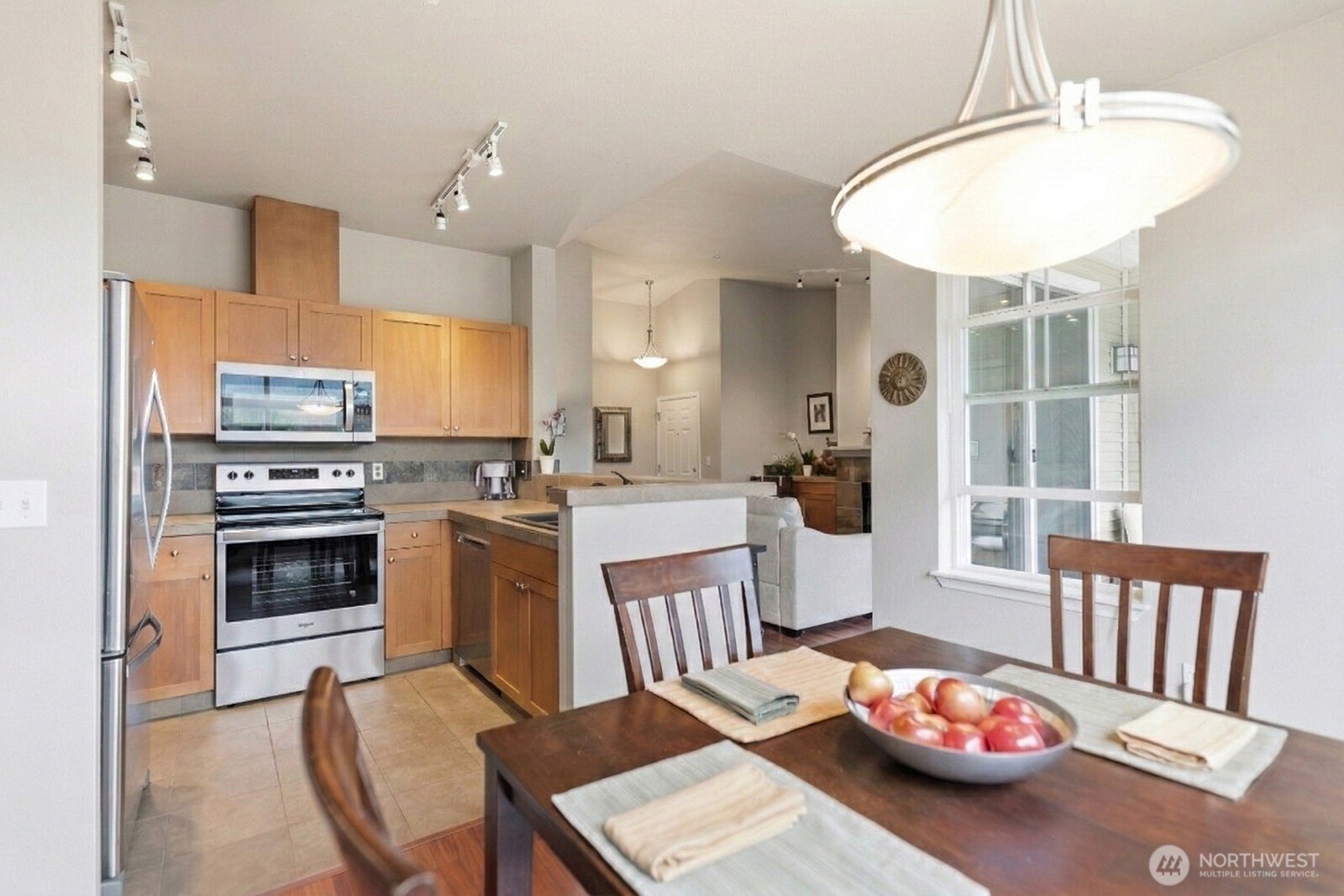 23420 SE Black Nugget Road #F302, Issaquah, WA 98029-6914