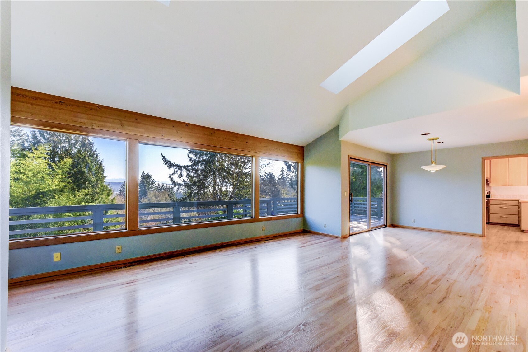 15728 NE 61st Ct , Redmond, WA 98052