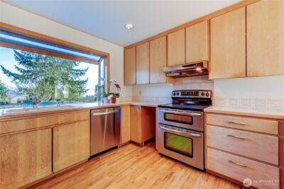 15728 NE 61st Ct , Redmond, WA 98052 - Photo 17