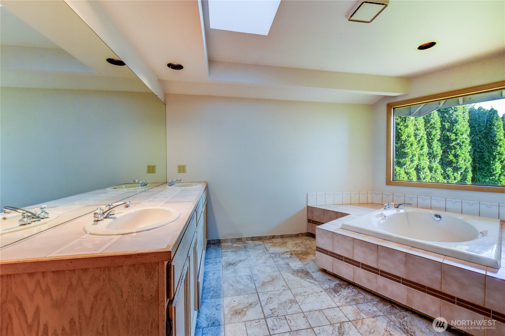 15728 NE 61st Ct , Redmond, WA 98052