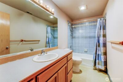 15728 NE 61st Ct , Redmond, WA 98052 - Photo 32