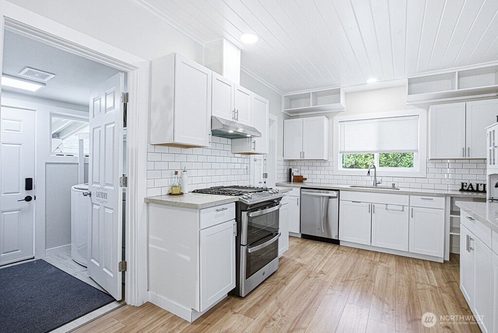 6220 Parker Road E, Sumner, WA 98390