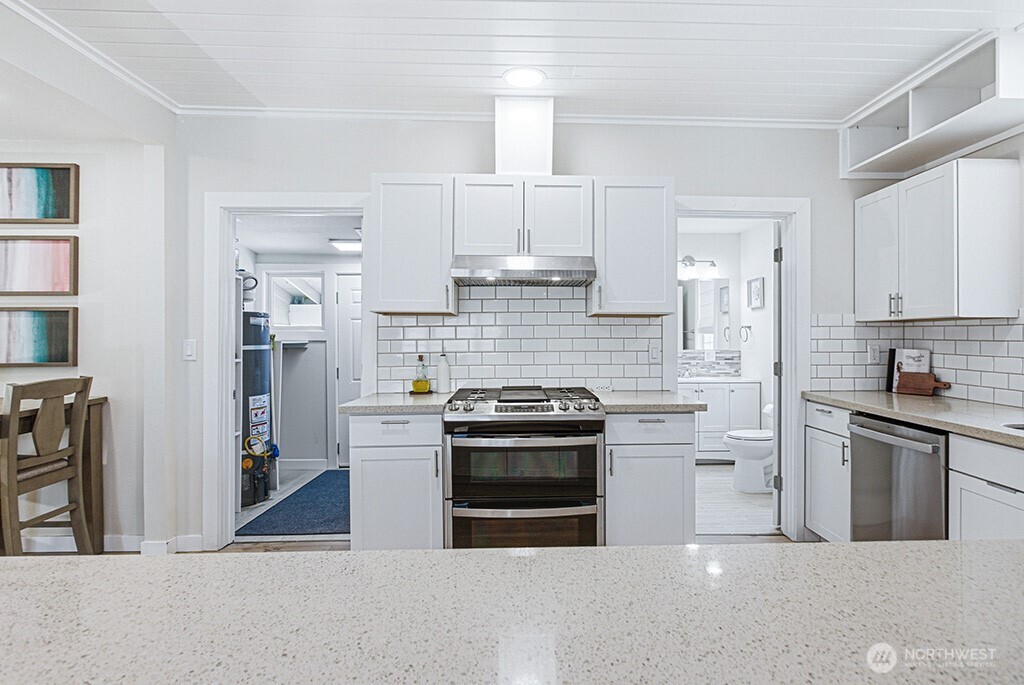 6220 Parker Road E, Sumner, WA 98390