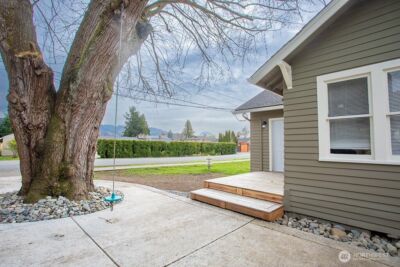 6220 Parker Road E, Sumner, WA 98390 - Photo 2