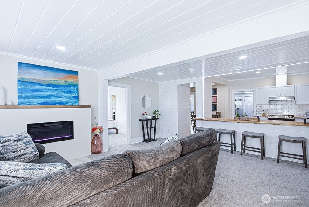 6220 Parker Road E, Sumner, WA 98390