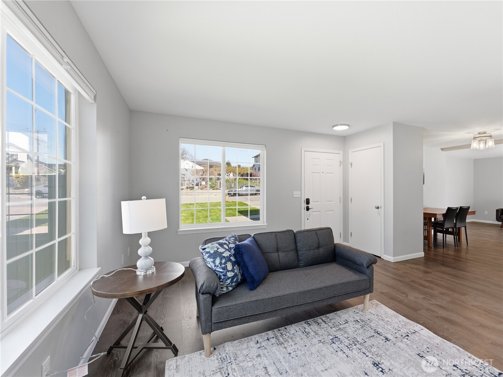 657 S Lawler Avenue , East Wenatchee, WA 98802