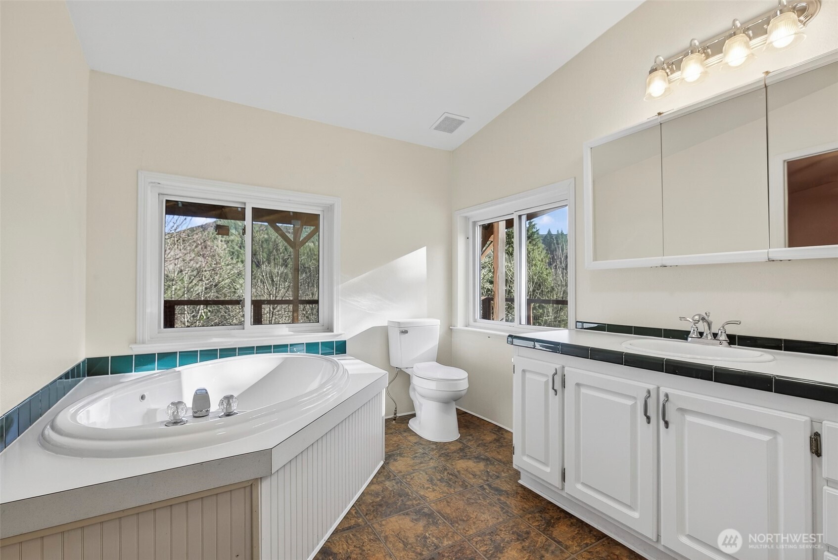 6396 Kalama River Road , Kalama, WA 98625