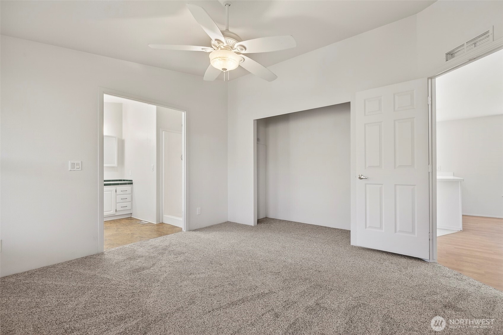 6396 Kalama River Road , Kalama, WA 98625