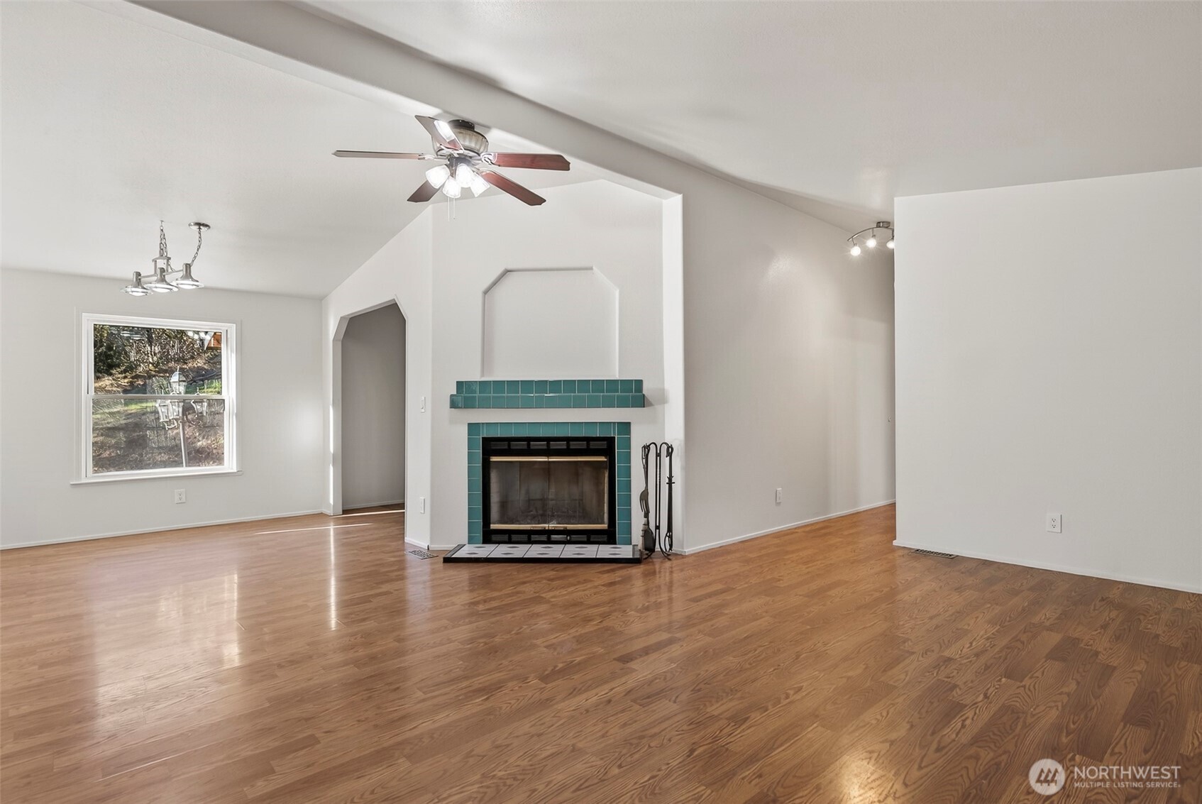 6396 Kalama River Road , Kalama, WA 98625