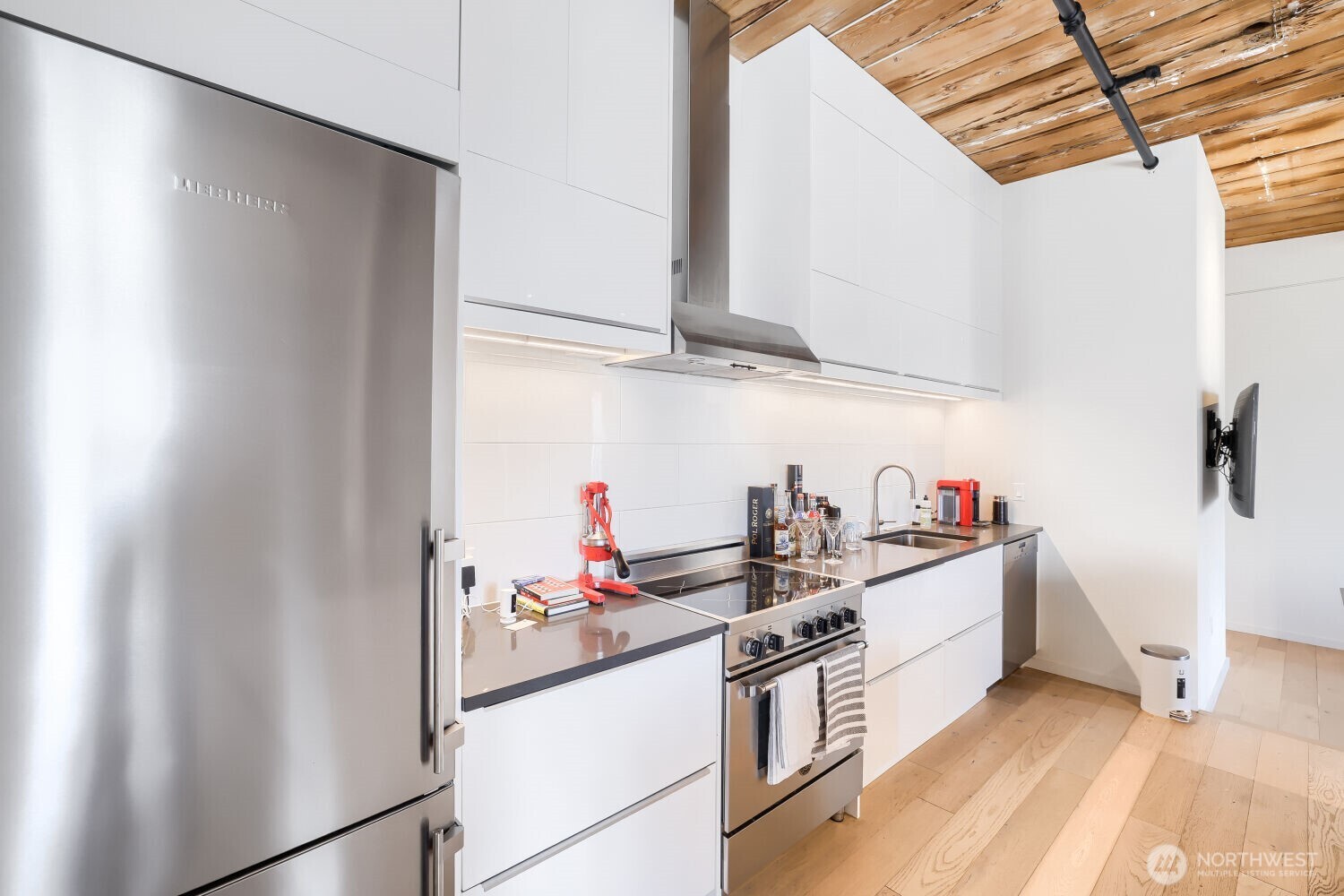 1507 Western #602, Seattle, WA 98101