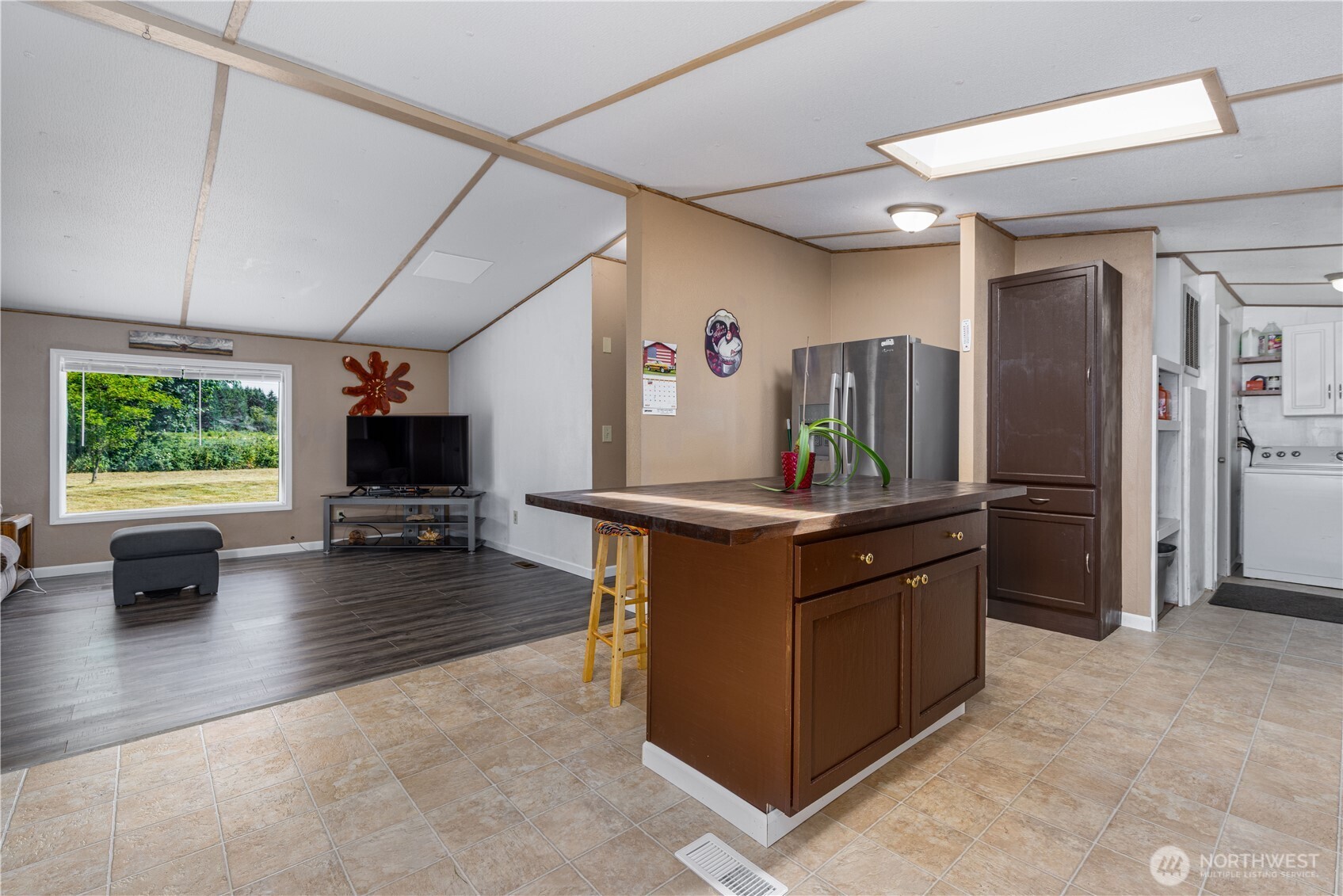 71 W Doggone Lane , Elma, WA 98541