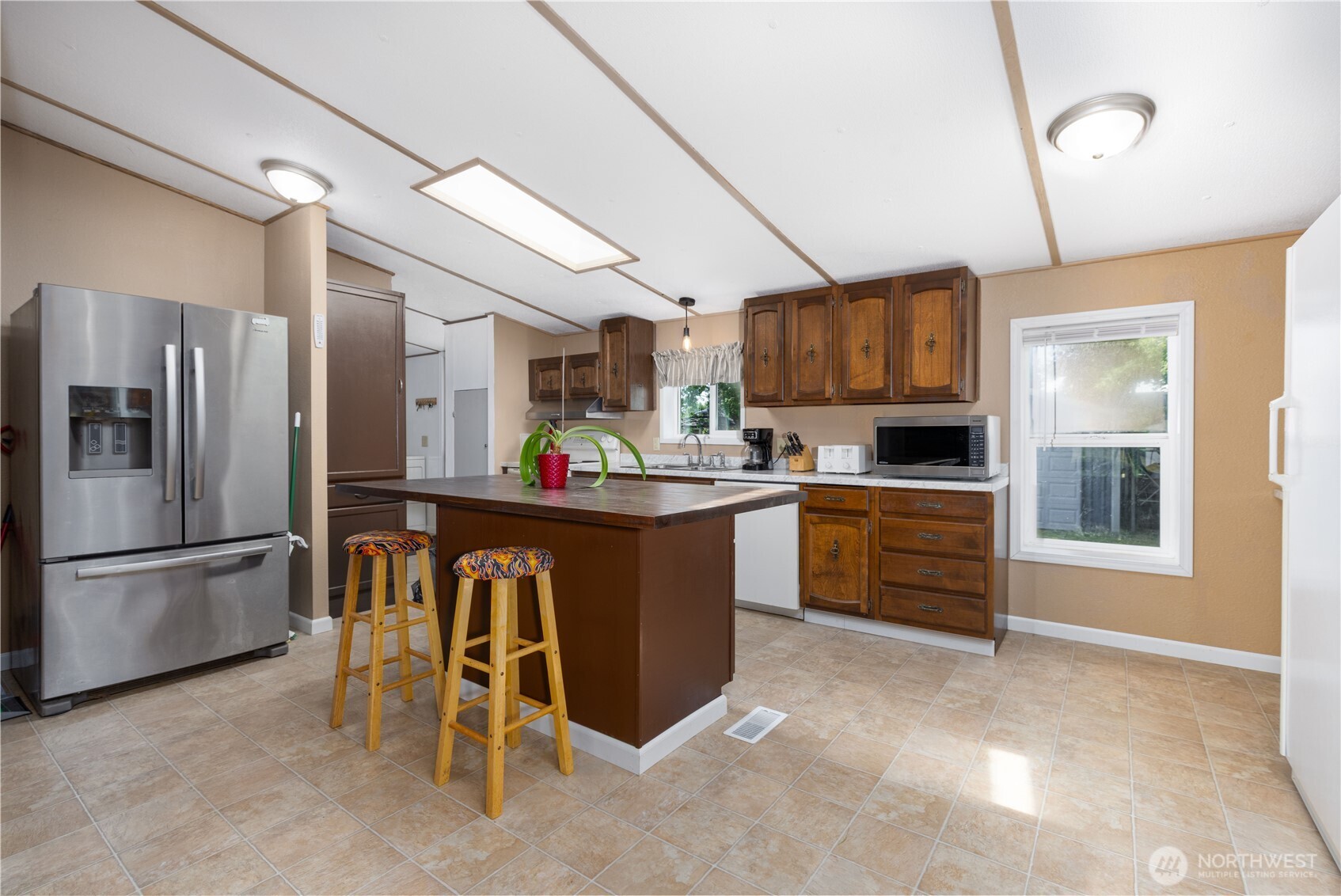 71 W Doggone Lane , Elma, WA 98541