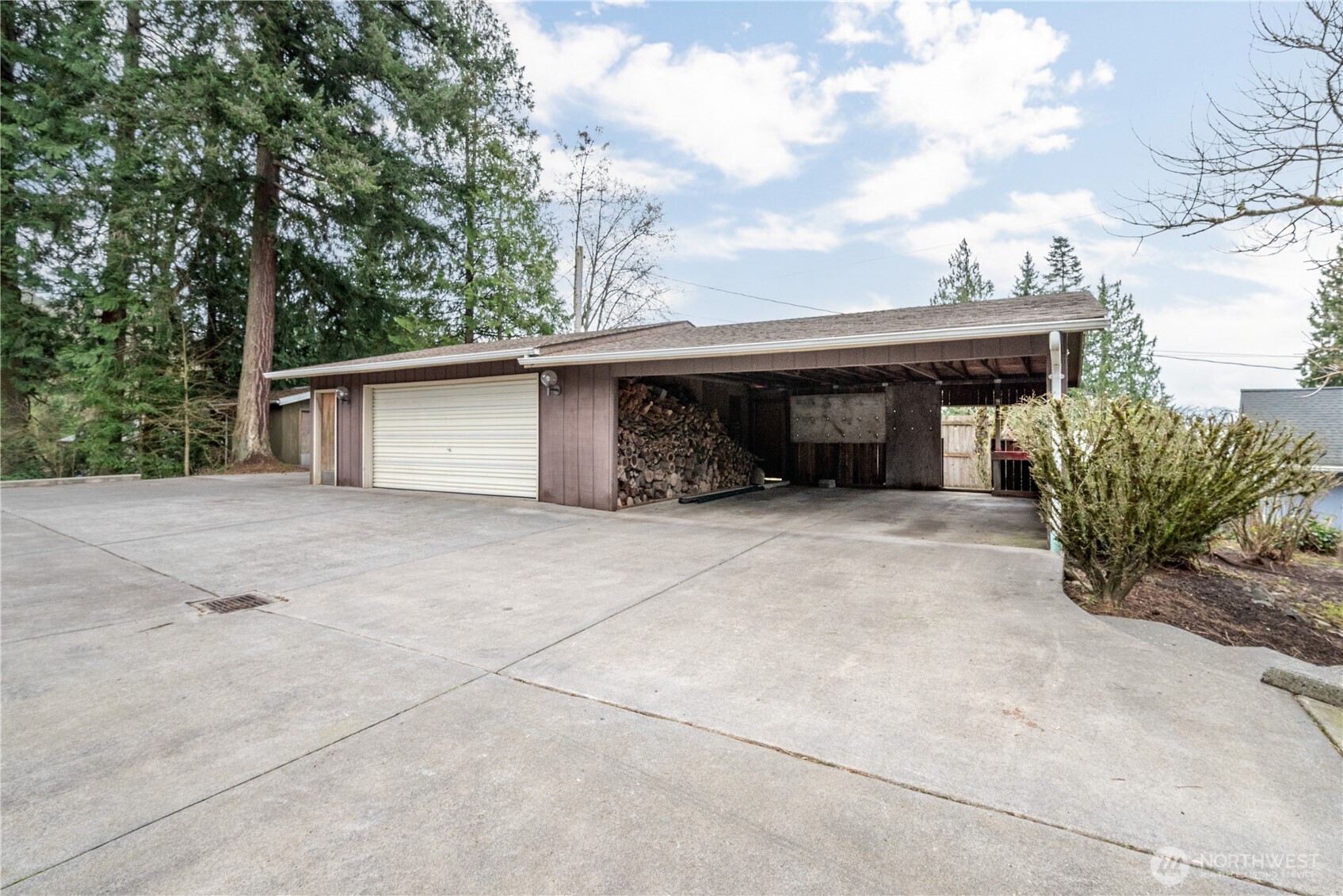 2 Country Club Drive , Longview, WA 98632
