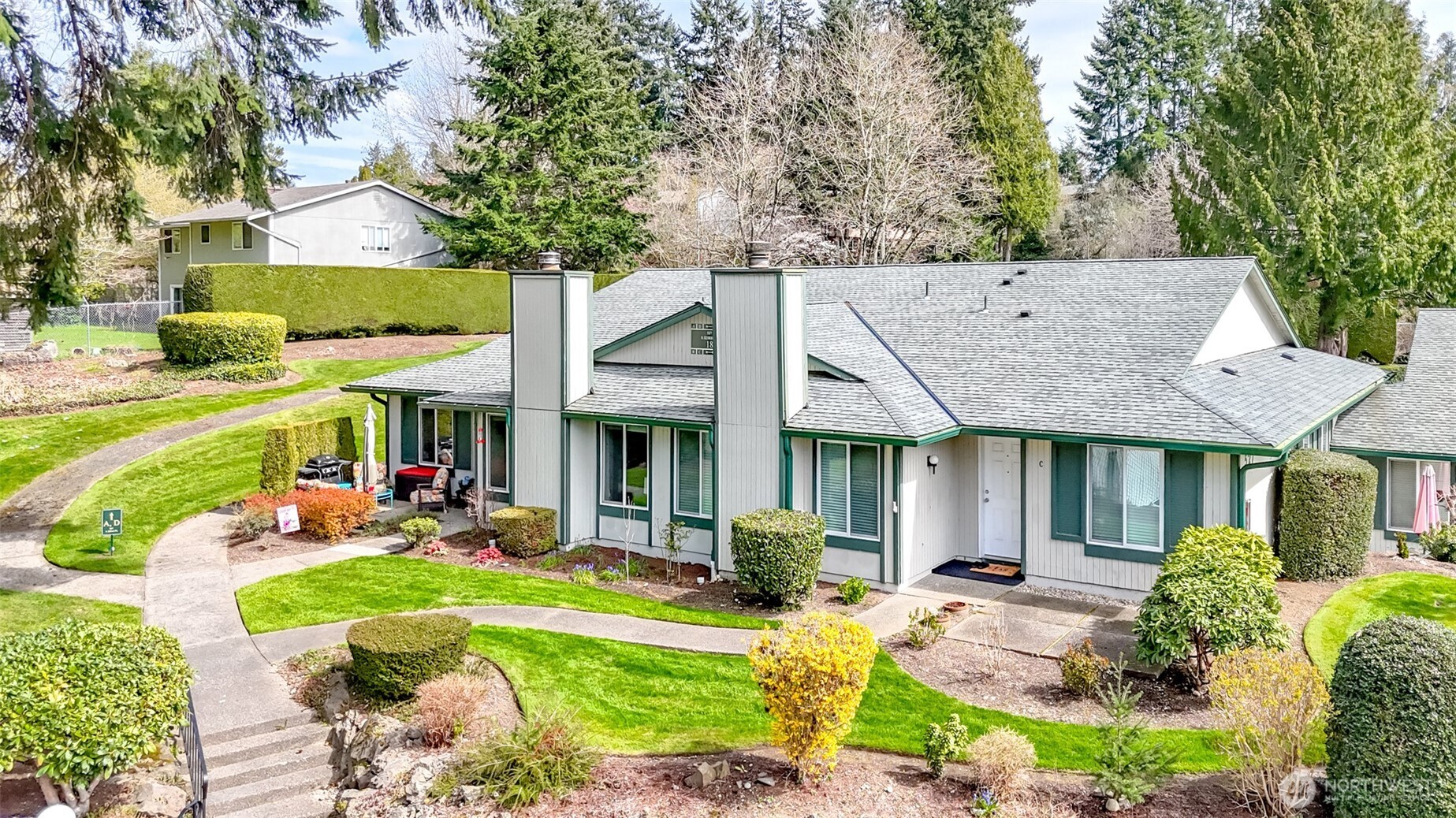 527 S 323rd Place #18B, Federal Way, WA 98003