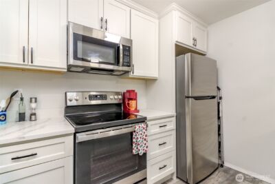 527 S 323rd Place #18B, Federal Way, WA 98003 - Photo 12