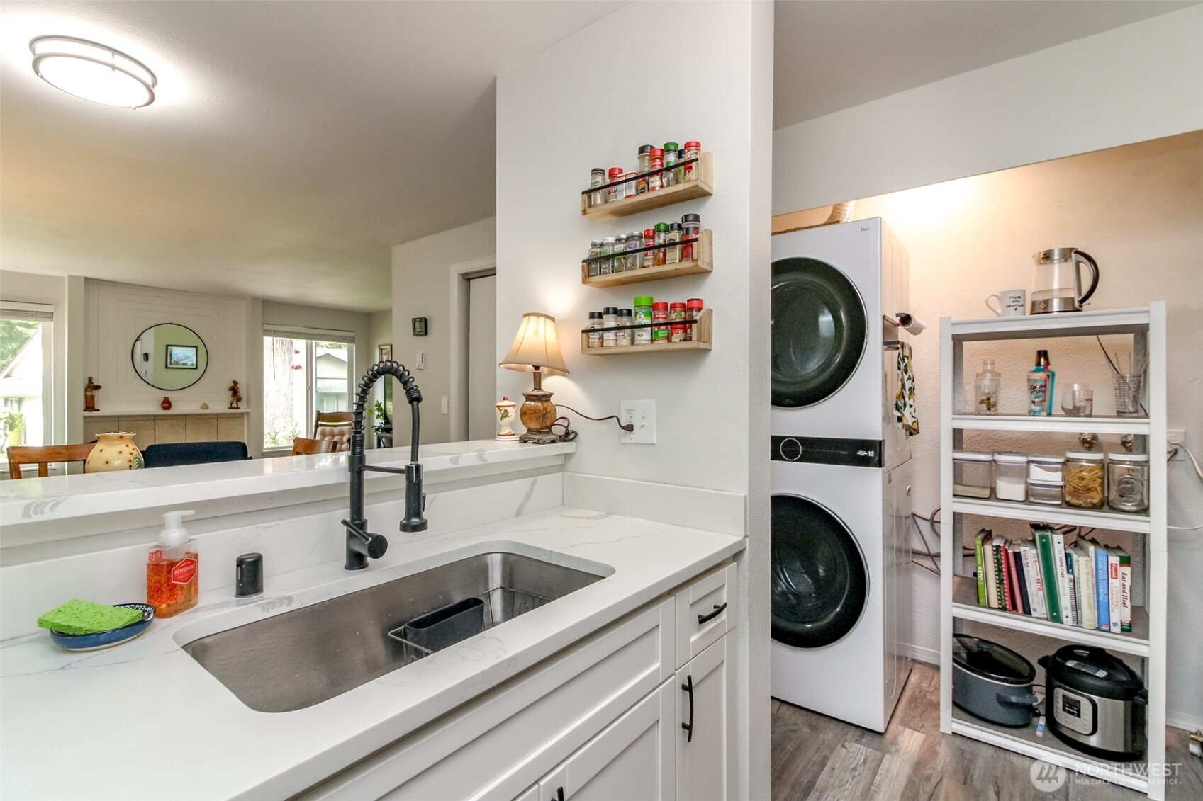 527 S 323rd Place #18B, Federal Way, WA 98003