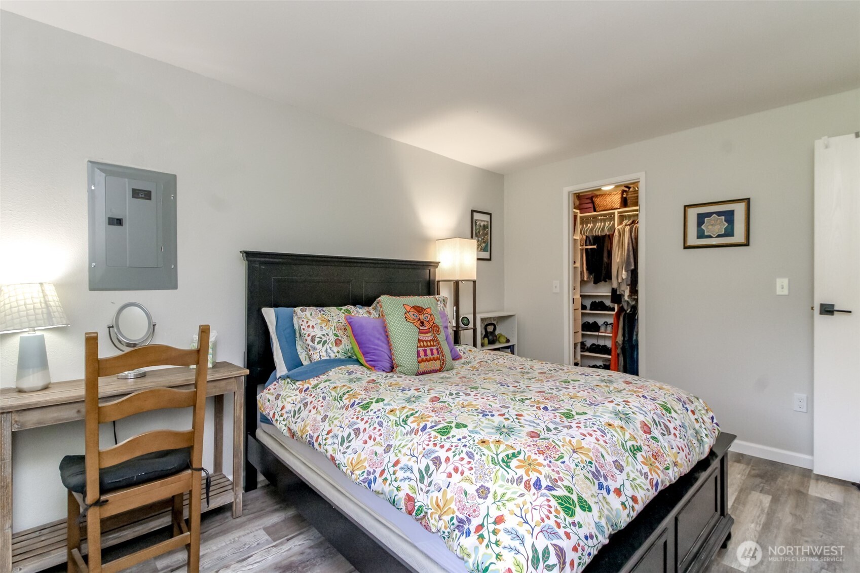 527 S 323rd Place #18B, Federal Way, WA 98003