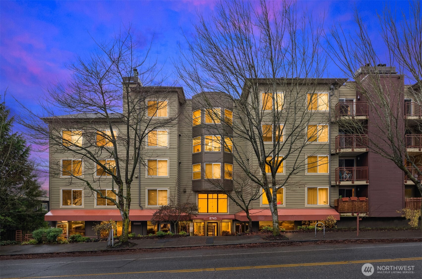 8745 Greenwood Avenue N #311, Seattle, WA 98103