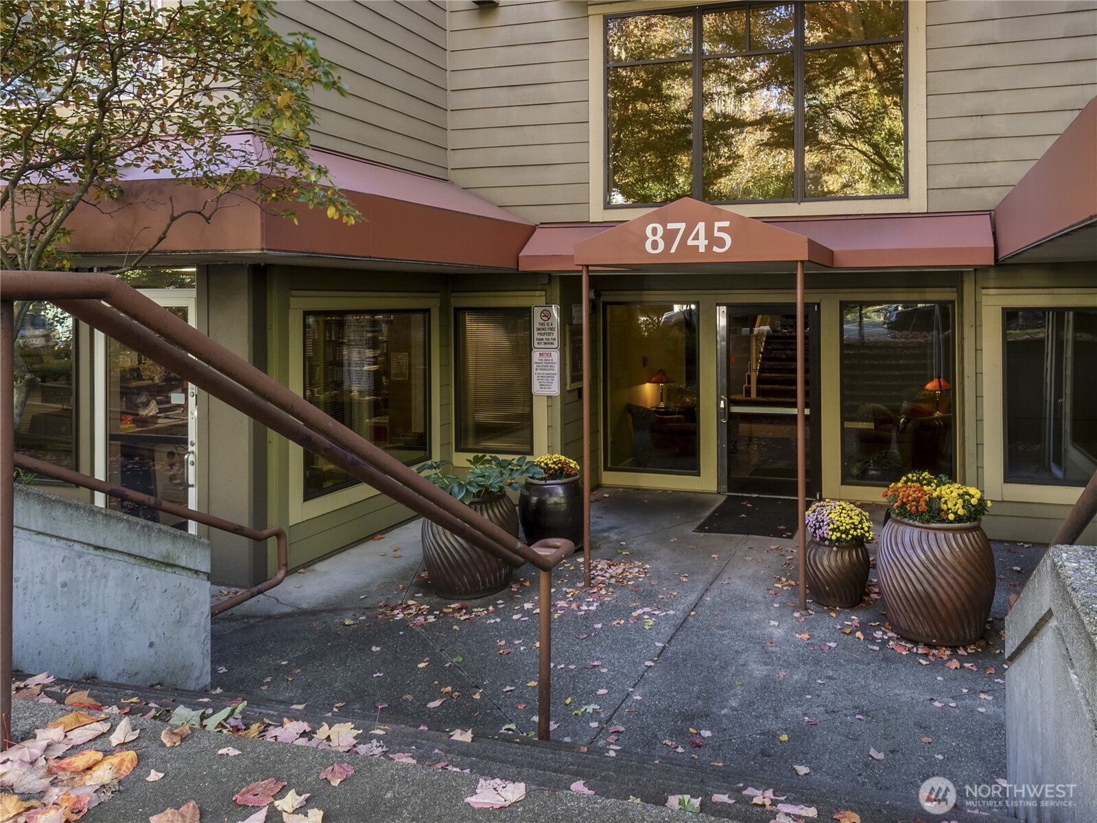 8745 Greenwood Avenue N #311, Seattle, WA 98103