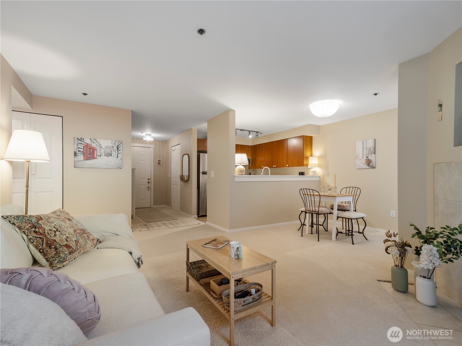 8745 Greenwood Avenue N #311, Seattle, WA 98103